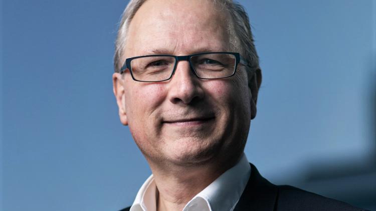 Photo of Professor Bart