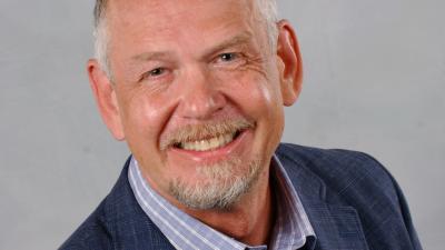 Scott Suckow headshot